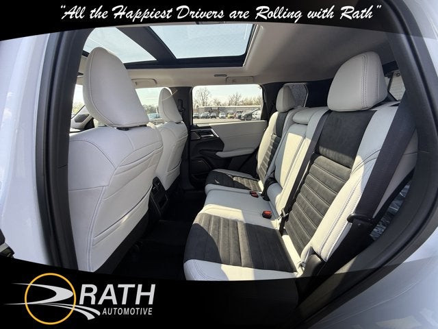 2026 Mitsubishi Outlander SE