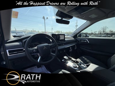 2026 Mitsubishi Outlander SE