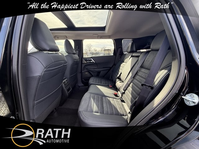 2026 Mitsubishi Outlander SE