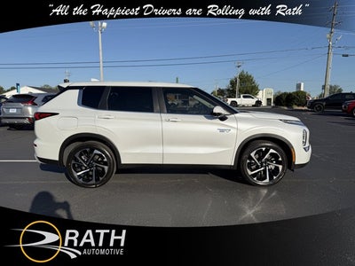 2025 Mitsubishi Outlander Plug-In Hybrid SE Tech Package