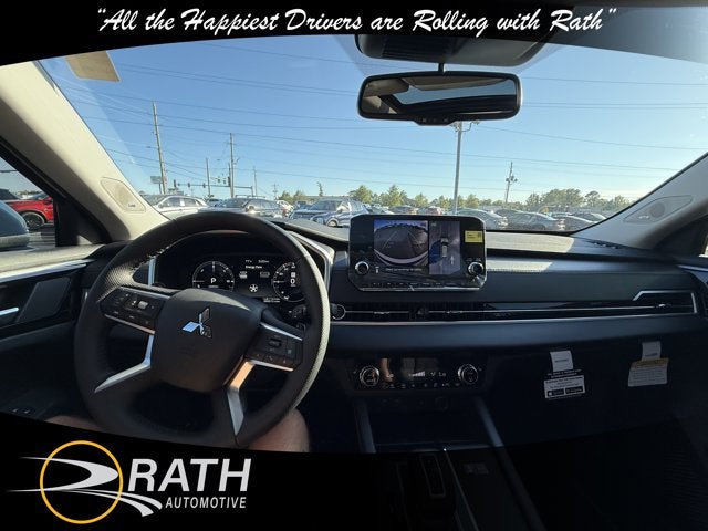 2025 Mitsubishi Outlander Plug-In Hybrid SE Tech Package