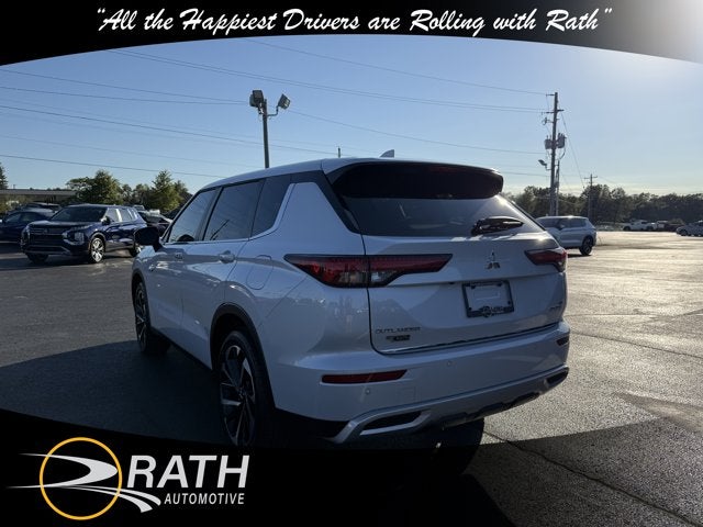 2025 Mitsubishi Outlander Plug-In Hybrid SE Tech Package