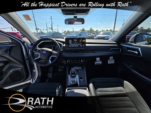 2025 Mitsubishi Outlander Plug-In Hybrid SE