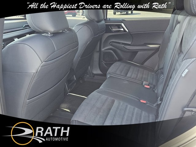 2025 Mitsubishi Outlander Plug-In Hybrid SE