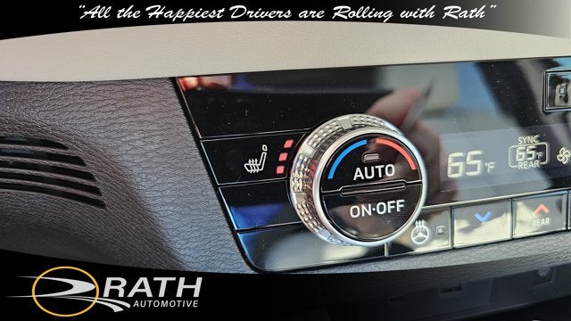 2025 Mitsubishi Outlander Plug-In Hybrid SEL Platinum Edition